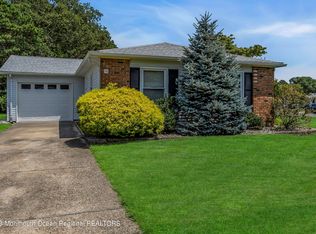 16 Lance Dr, Brick, NJ