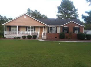 725 Teal Dr, Vass, NC 28394