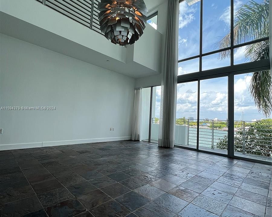 1st image of 171 N Shore Dr #2