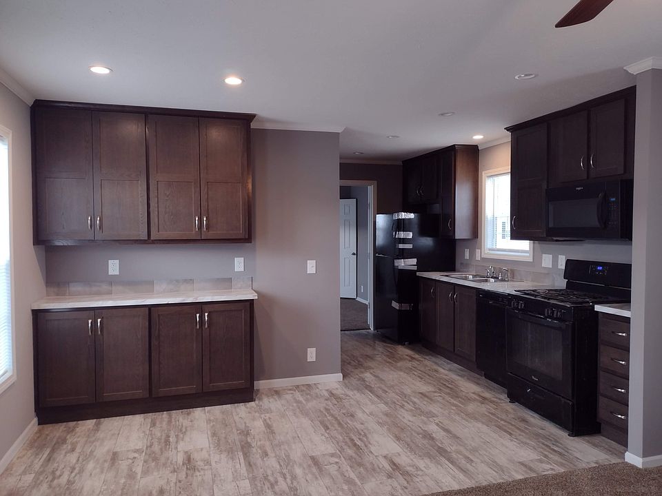 1st image of 20475 Foster Dr #38