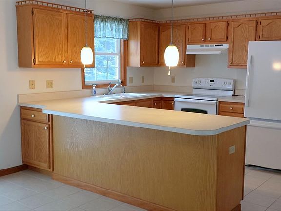 3rd image of 25950 Summer Berry Ln