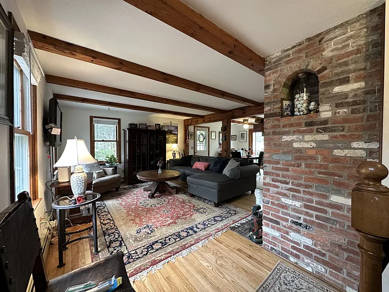 Pine View Dr — Photo 8