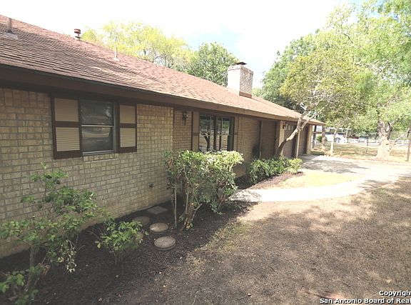 5th image of 9528 Dileen St
