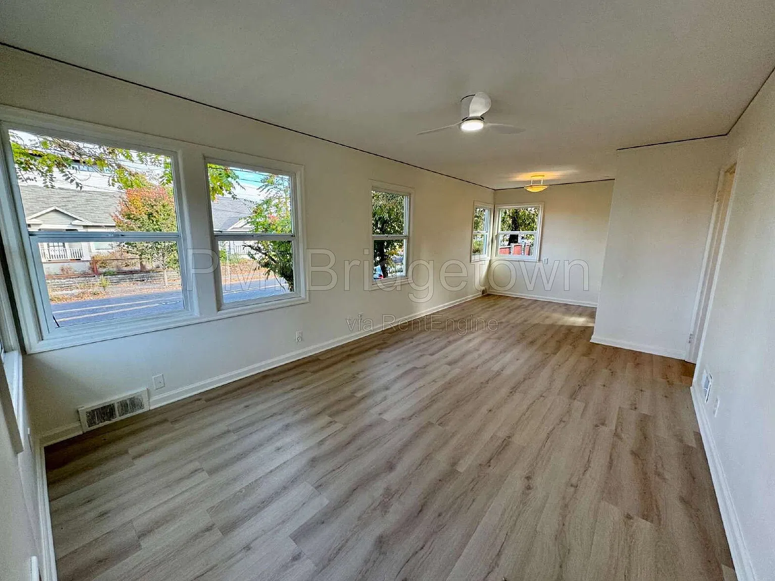 2 bed, 1.0 bath, 810 sqft, $2,345 — Photo 3