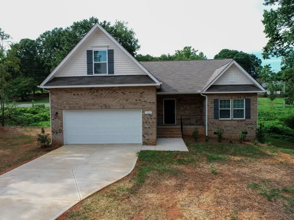 111 Stoney Ln, Cherryville, NC 28021