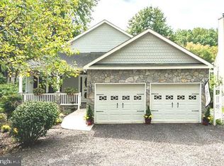 126 Harrison Cir, Locust Grove, VA 22508