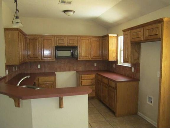 3rd image of 12 Mulberry Ct