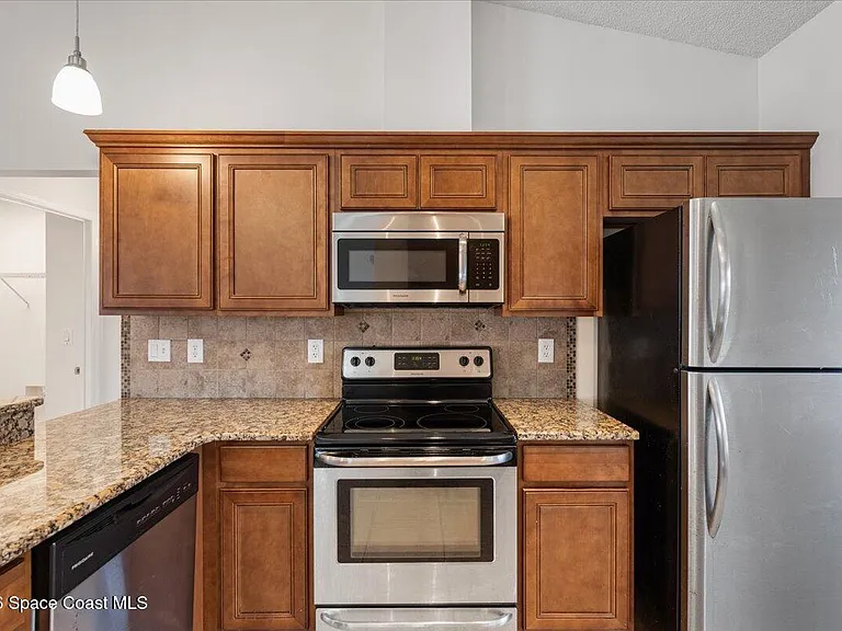 816 Hunters Creek Dr — Photo 16