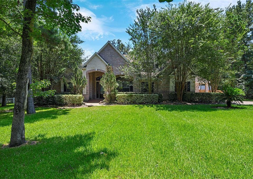 1st image of 11826 Rainy Oaks Dr