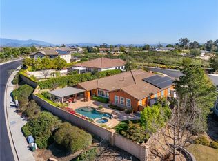 218 Clayton Parkinson Ct, Fallbrook, CA 92028
