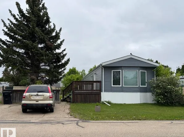 140 Evergreen Park NW, Edmonton, AB T5Y 4M2