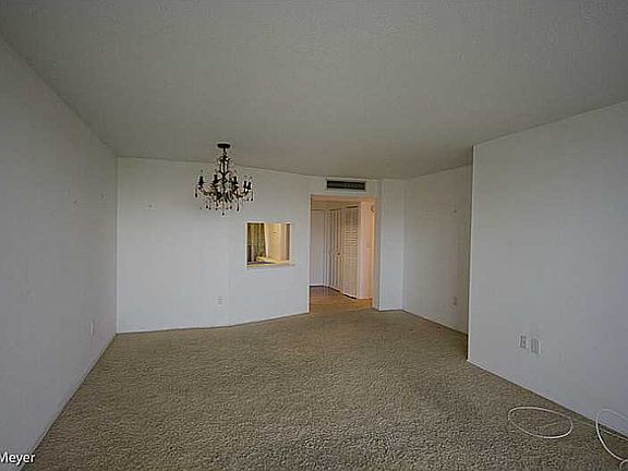4th image of 1780 191st St #506-2