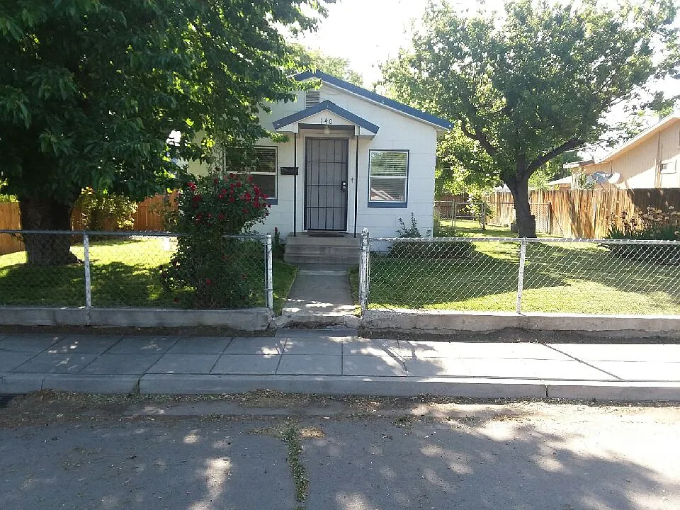 2 bed, 1004 sqft, $1,275 — Photo 1