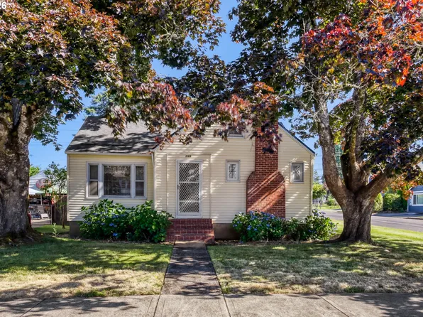 1135 B St, Washougal, WA 98671