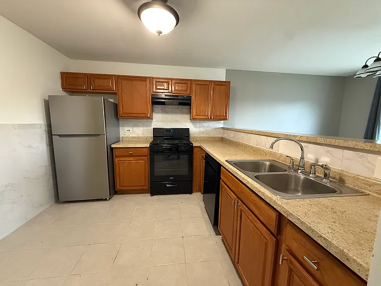 1954 Nautilus Ln — Photo 4