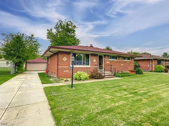 2nd image of 24256 Rosita Ln