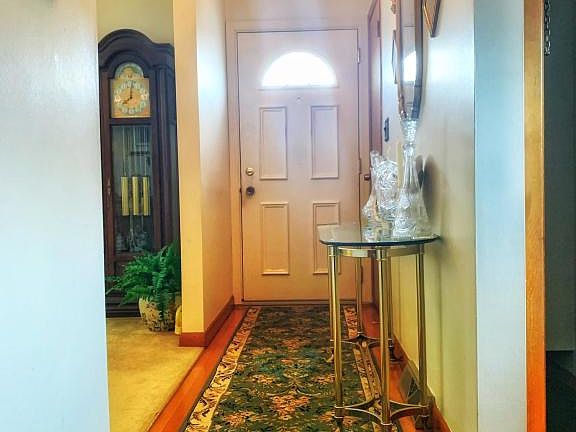 3rd image of 108 Cedarview Ave