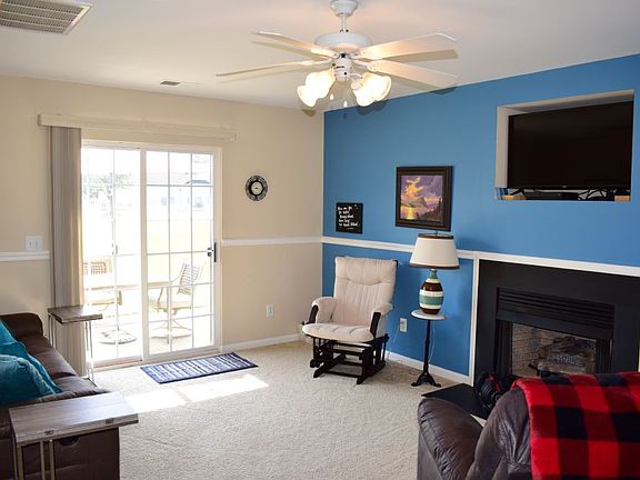 3rd image of 560 Kenbridge Ln