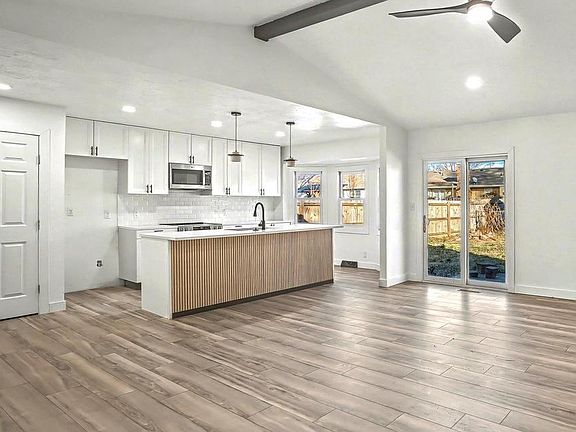 5th image of 2344 S Kickapoo Avenue