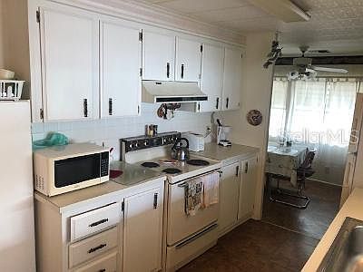 4th image of 835 Cervina Dr