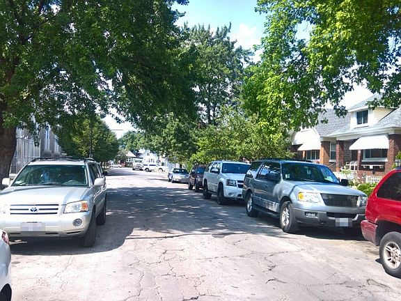 5th image of 3132 S 54th Ct