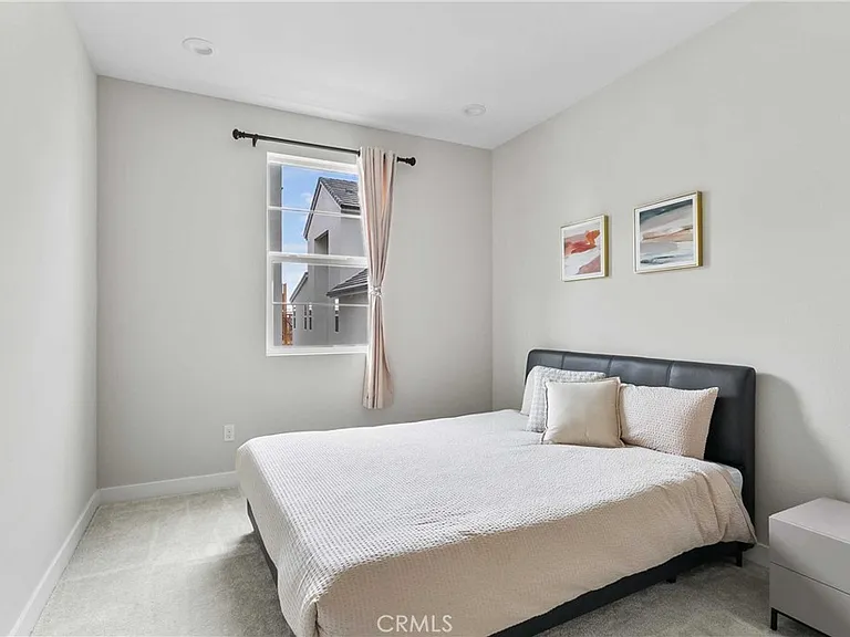 181 Pin Ln — Photo 14