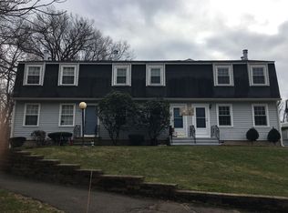 230 Austin Ryer Ln, Branford, CT 06405