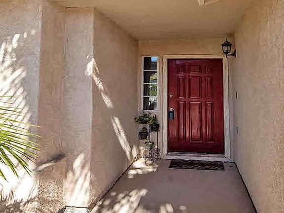5th image of 750 W 12th Pl