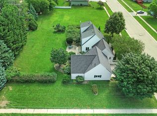 600 Estate Dr, Twin Lakes, WI 53181