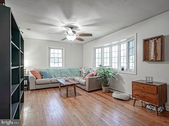 4th image of 87 Lincoln Dr
