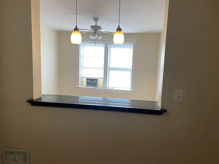 3327 Humphrey St #2F — Photo 9