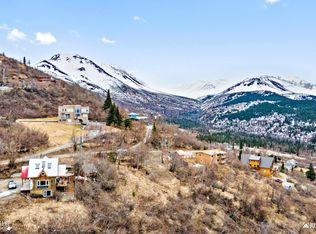 12740 Ginami St, Anchorage, AK 99516