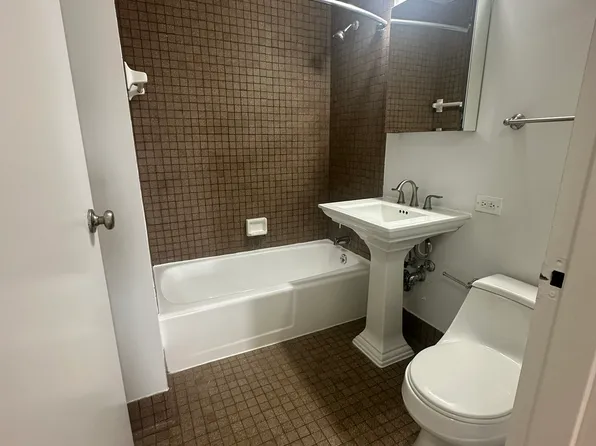 555 East 78th Street image 13 of 16