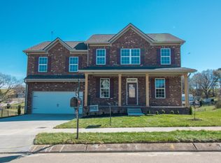 210 Hickory Point Dr, Lebanon, TN 37087