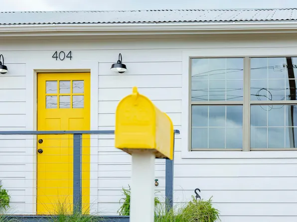 404 W Haynie Street, Llano, TX 78643