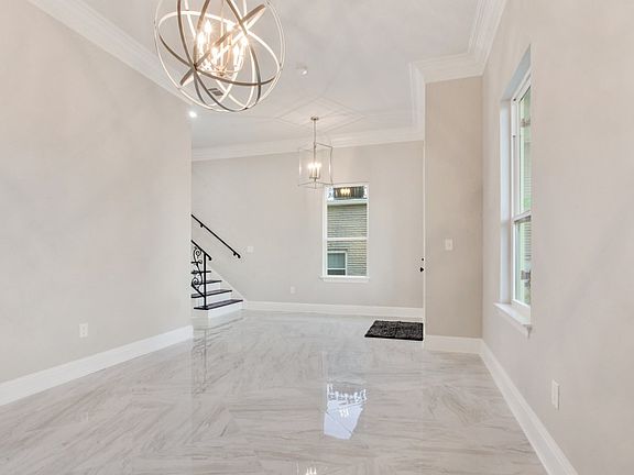 3rd image of 5530 Canal Blvd