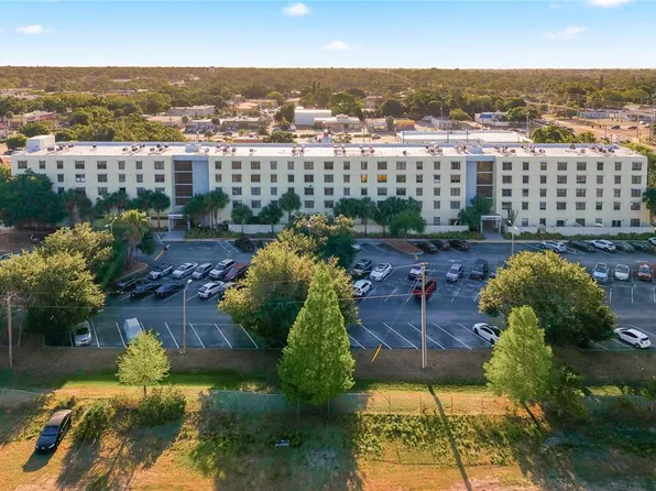 701 S Madison Ave APT 420, Clearwater, FL 33756