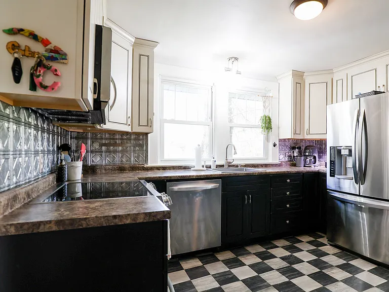 143 Keith Dr — Photo 31