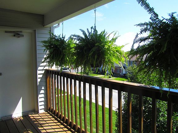 Balcony off family room