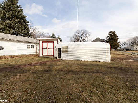 3rd image of 2002 5th St