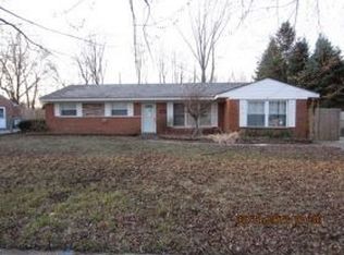 34232 Jerome St, Chesterfield, MI 48047