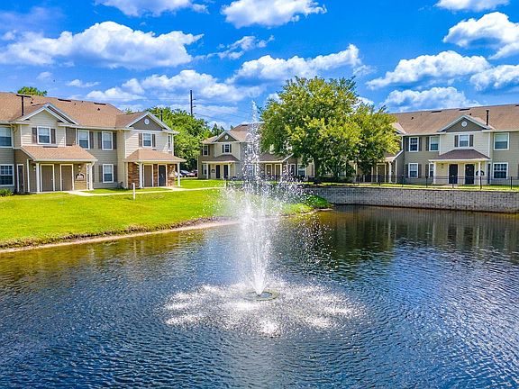 2nd image of 801 Coastal Bay Ln #19991102