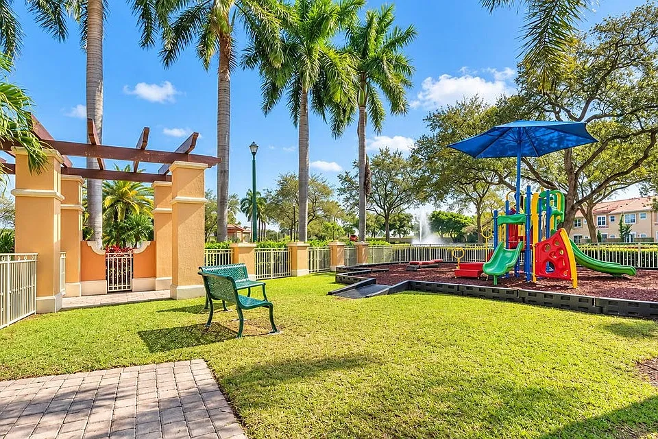 2152 Anchor Ct