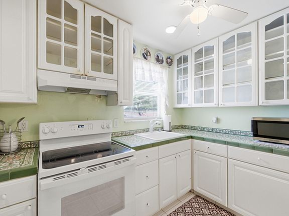 3rd image of 112 Lake Anne Drive
