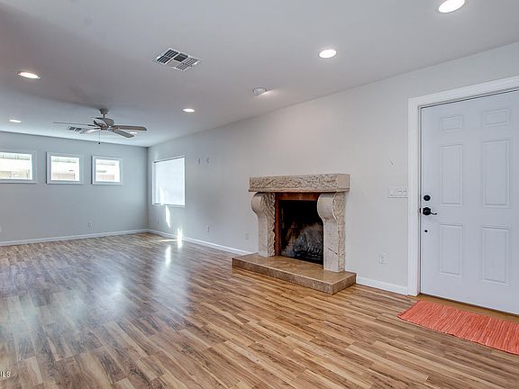 5th image of 609 E Lodge Dr