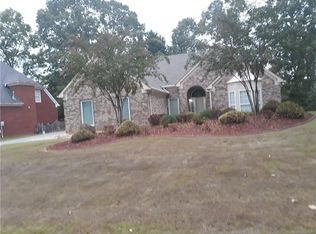2405 Sawtooth Oak Dr, Lawrenceville, GA 30043