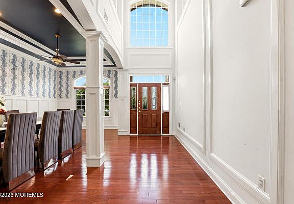 5th image of 54 Bay Hill Road