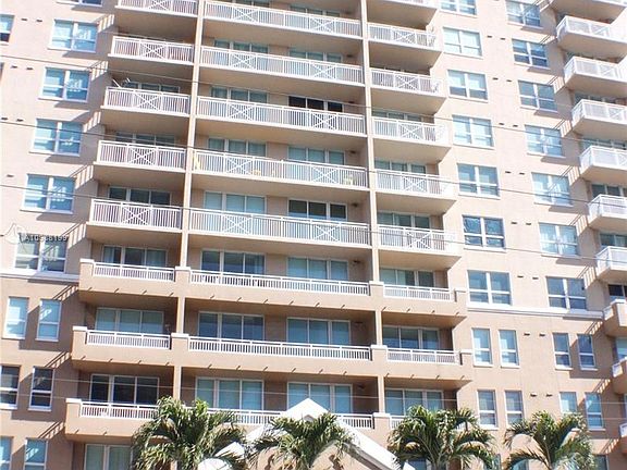 2nd image of 2665 SW 37th Ave APT 405
