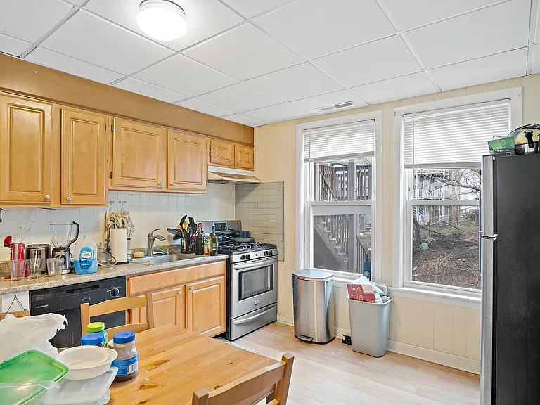 852 Huntington Ave #2A — Photo 3