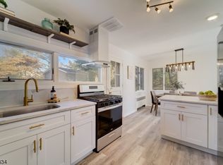 154 Jefferson Ave, River Edge, NJ 07661